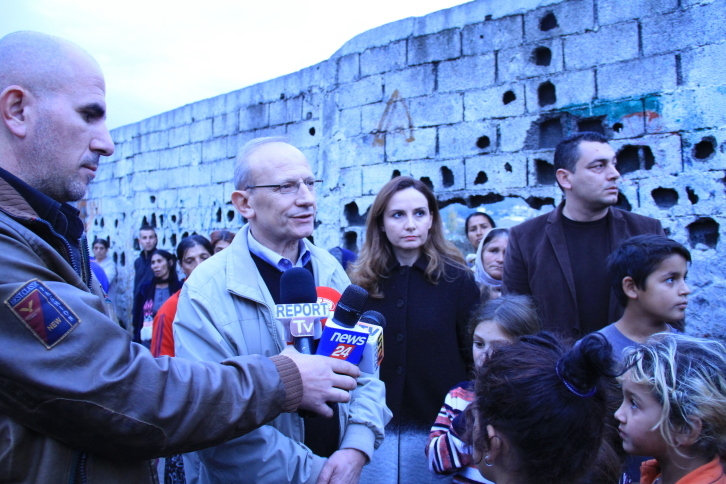 Deputetë të PD, emergjencë në QSUT dhe banorët e Bregut të Lumit