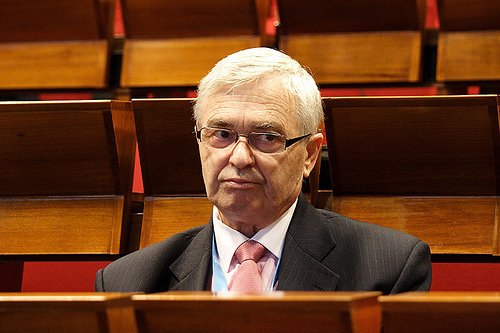 Rexhep Meidani: Dekriminalizimi bëhet me zgjedhje të reja