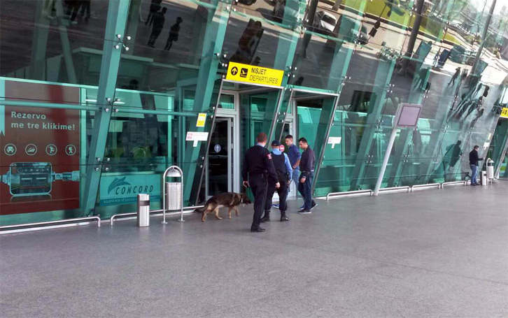 Rinas, arrestohet Malezi, përgjigjet konfuze zbuluan shtetasin e huaj me vizë false