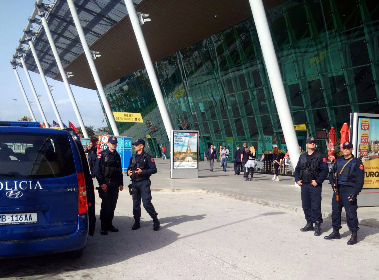 DETAJE/ Grabitja në Rinas, Policia këmbëngul: Fajin s’e kemi ne por e ka “Nazeri”