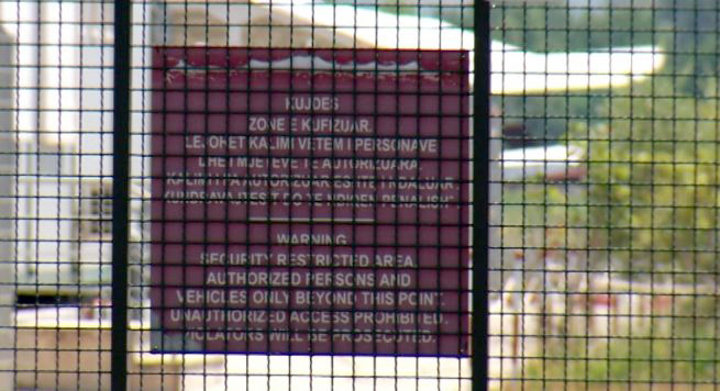 Rinas, policia kthehet në detyrë, merr në kontroll portën ku hynë grabitësit