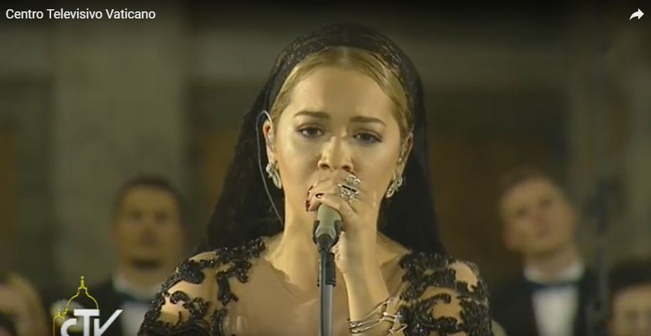 MADHËSHTORE/ Emocione shqiptare në Vatikan