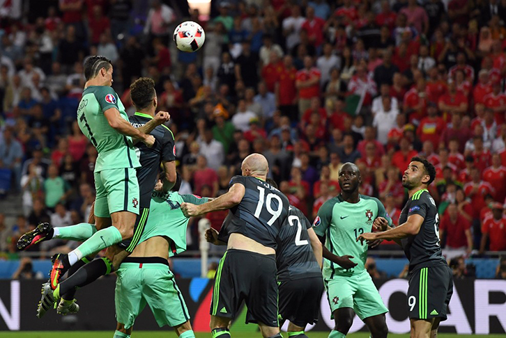 EURO 2016/ Portugalia finalistja e parë, mposht Wellsin 2 : 0
