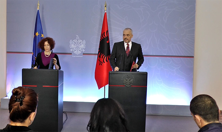 Vlahutin “i tregon vendin” Ramës:  BE s’ ka bërë gabim, problemi është i juaji!