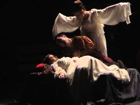 Trilli i modernizmit, Romeo do të jetë një vajzë në TKOB