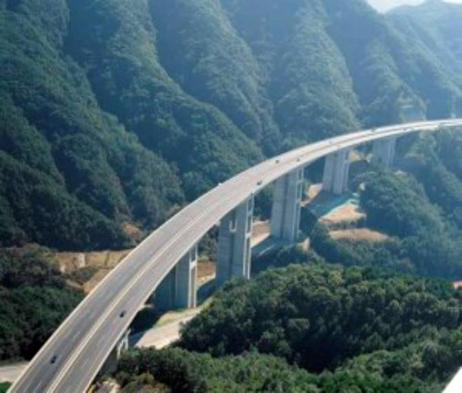 BLEDI KASMI/ Taksa e Urrejtjes