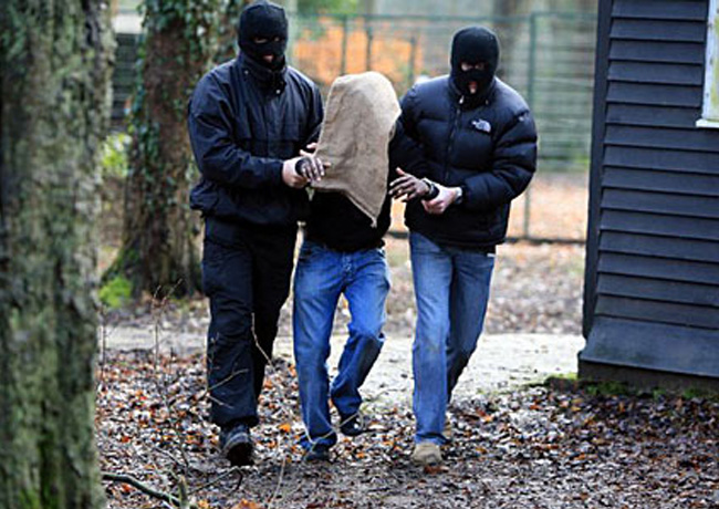 Tiranë, rrëmbehet si nëpër filma një person, policia ende asnjë informacion