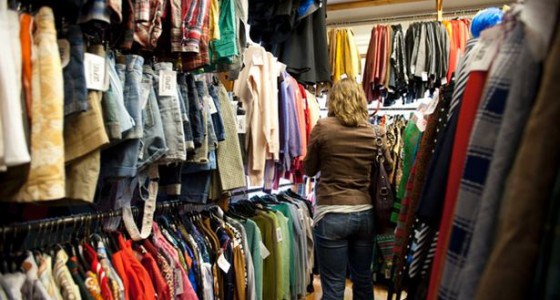 Tiranë, vodhi rroba në vlerë mbi 1 milion lek në 4 raste të ndryshme, prangoset studentja hajdute