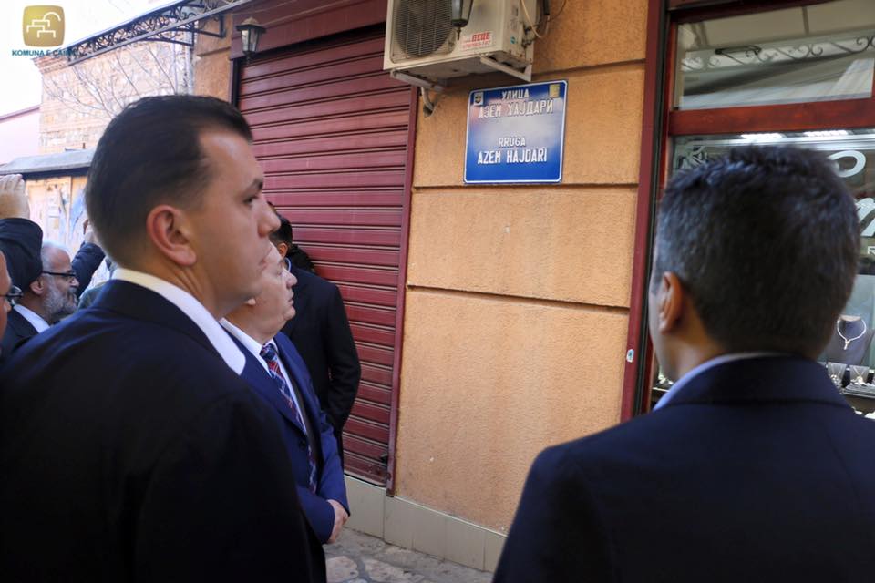 FOTO/Shkupi, nga sot një rrugë me emrin e Azem Hajdarit