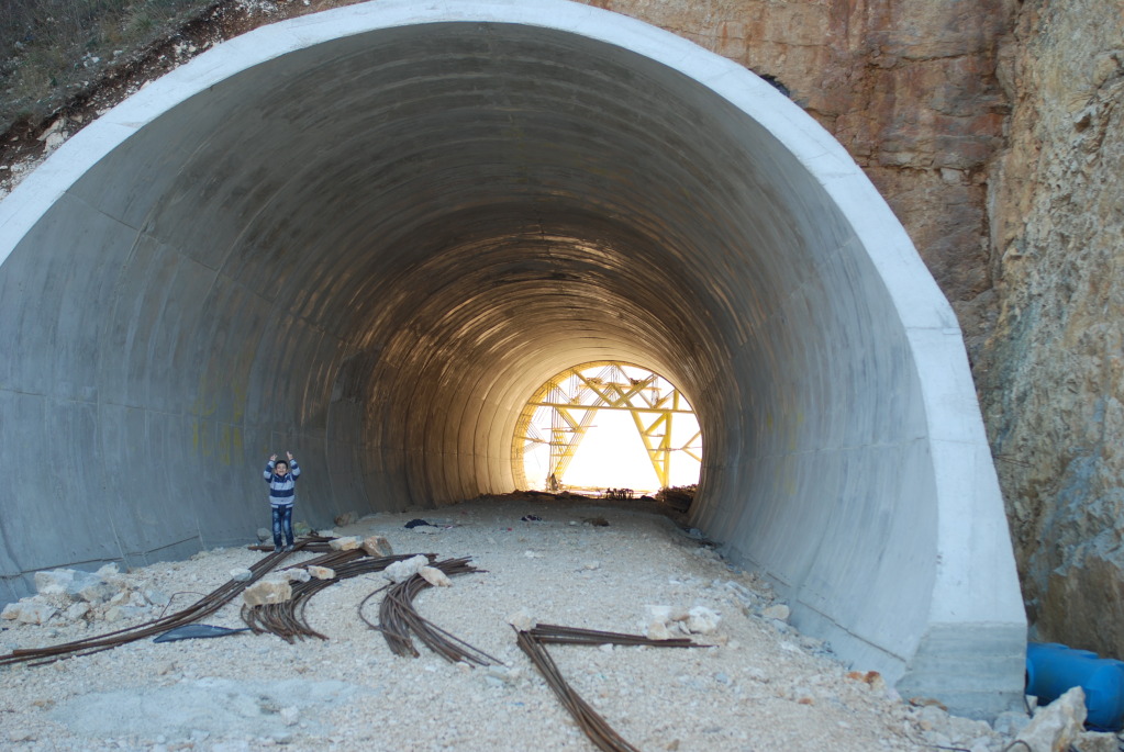 Berisha: Kompania kineze gati për rrugën e Arbrit që në 2013