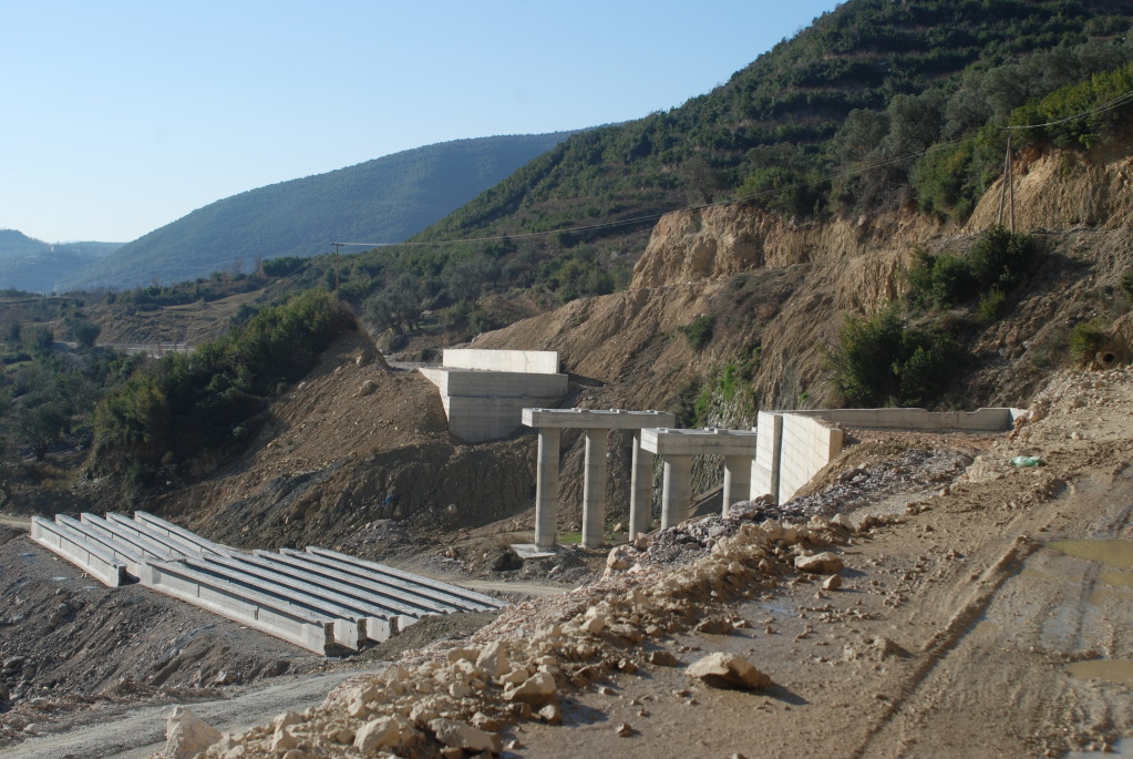 Rama fsheh arsyet se pse dështoi rruga e Arbrit