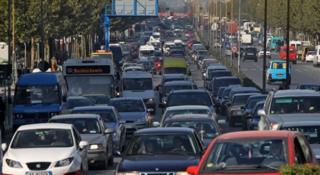 Rrugët me pagesë, ja çmimet që do të paguajnë makinat