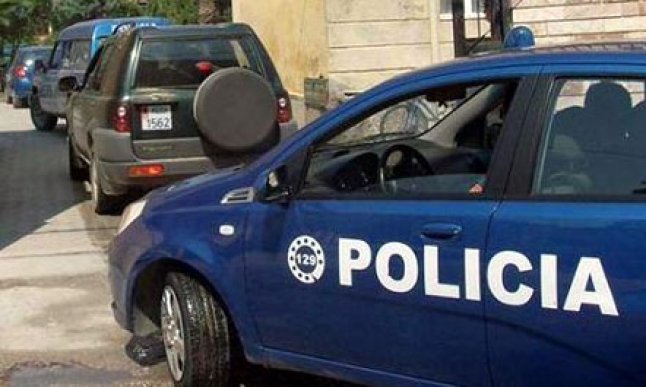 DETAJET/Letra që prangosi drejtorin e doganës dhe 3 doganierë