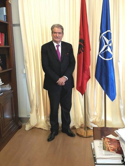 Berisha uron besimtarët për Kurban Bajramin