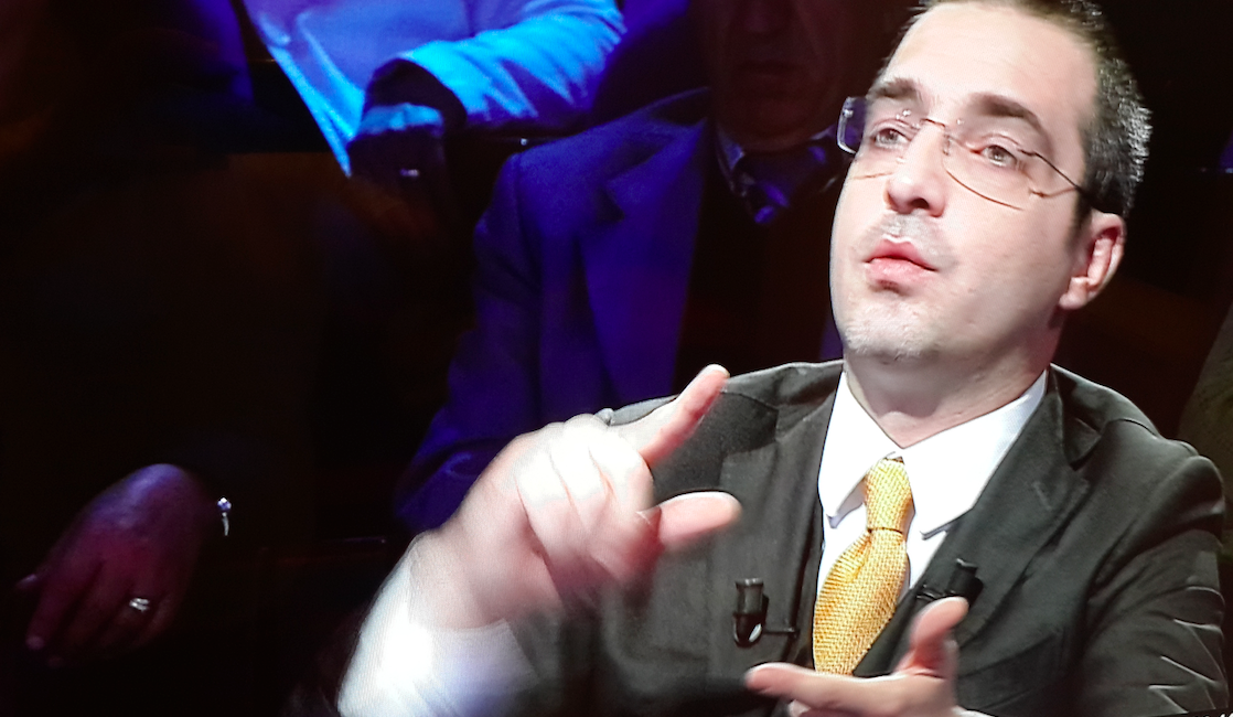 Saimir Tahiri kërcënohet me SMS, “Nëse merresh me familjen Gjuta do ta pësosh”