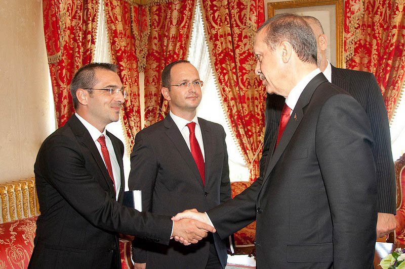 Për Tahirin, kërkesa e Erdogan për Gylen “është politike”