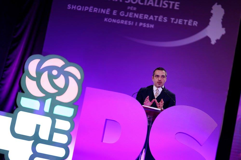 Kongresi dobëson Veliajn dhe forcon Tahirin