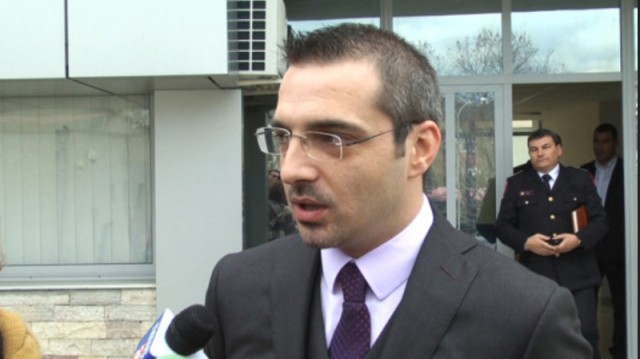 SKANDALI/Telefonia celulare i premton përgjime të paligjshme ministrit të Brendshëm