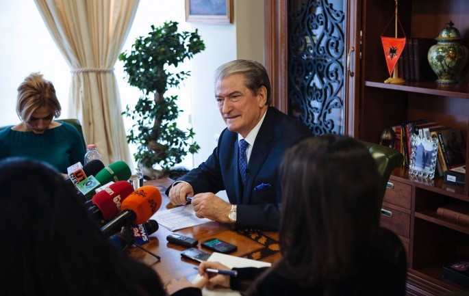 Berisha: Her Hofman dhe Muç Nano, të vetmit që i vlerësuan këto zgjedhjet si më të mirat