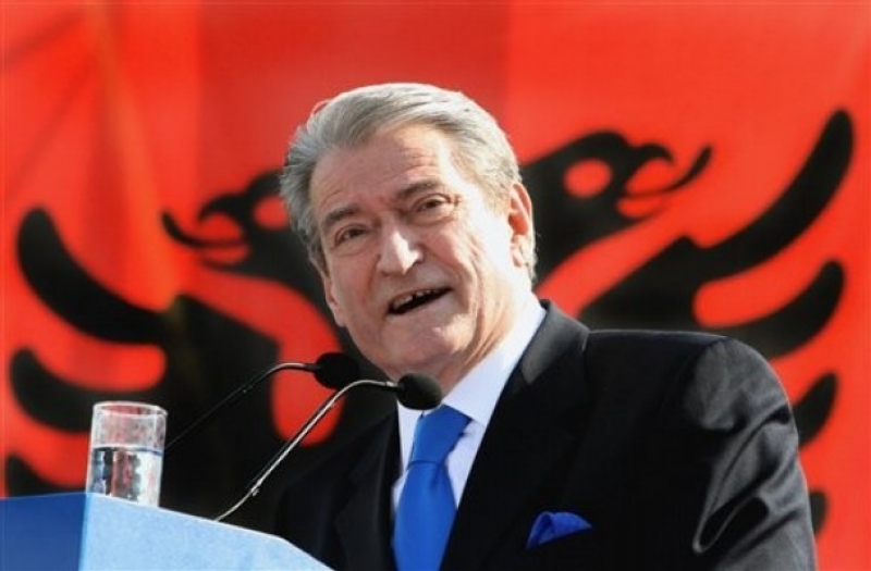 Drecun: Largimi i Sali Berishës largoi edhe rrezikun për bashkim të Kosovës me Shqipërinë