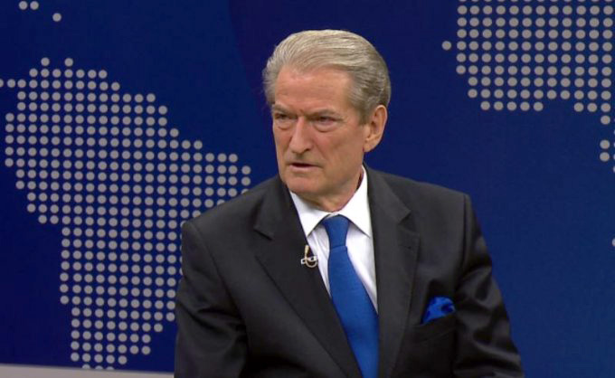 INTERVISTA/ Berisha: Ja drejtorët e policisë dhe klanet që kontrollojnë plantacionet e mbjella me kanabis