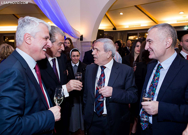 Zgjedhjet e parakohshme, Meta përgjigje optimiste ndaj Majkos