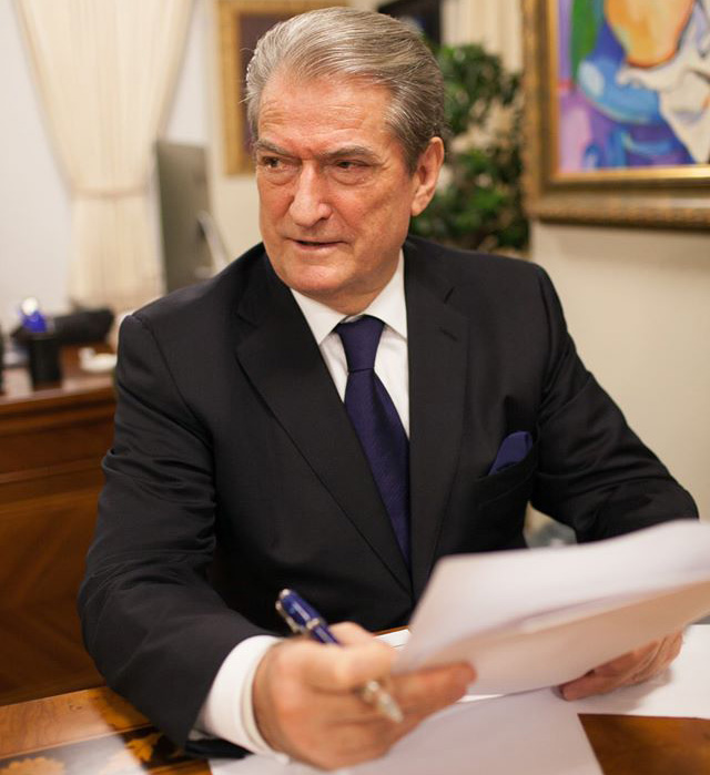 Berisha: Rama peng i Surrelit, e do Byronë Kombëtare të Hetimit nën sqetull