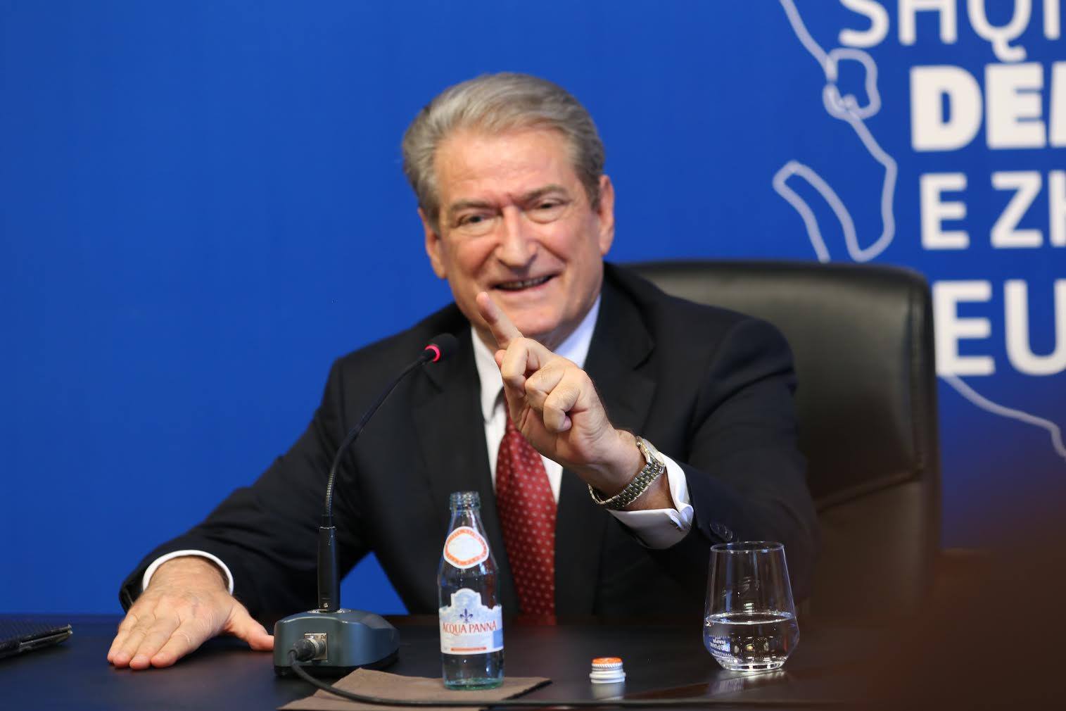 SALI BERISHA/ Jugu përmbytet, Rama krihet!