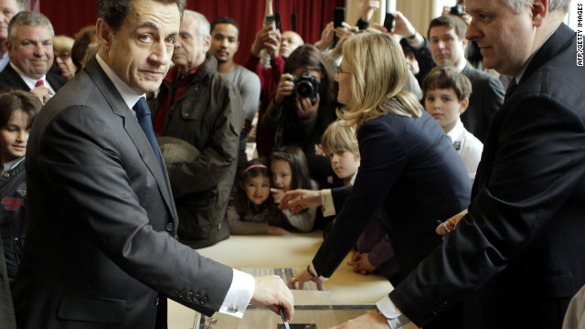 PRESIDENCIALET/Nikola Sarkozy humbet në garën brenda partisë