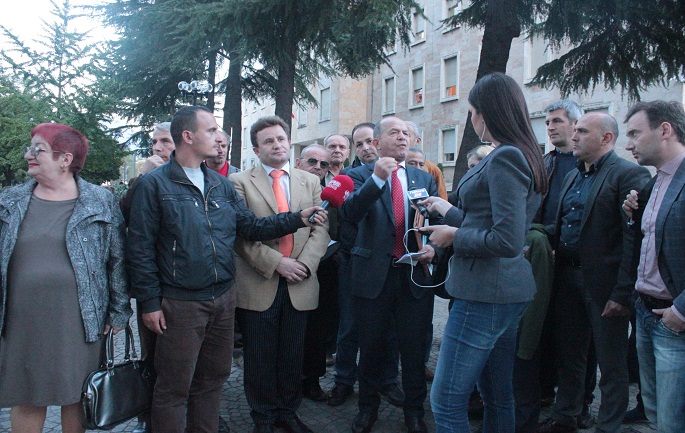 ARIAN GALDINI/Abuzimi i Kryetarit ndaj qytetarit