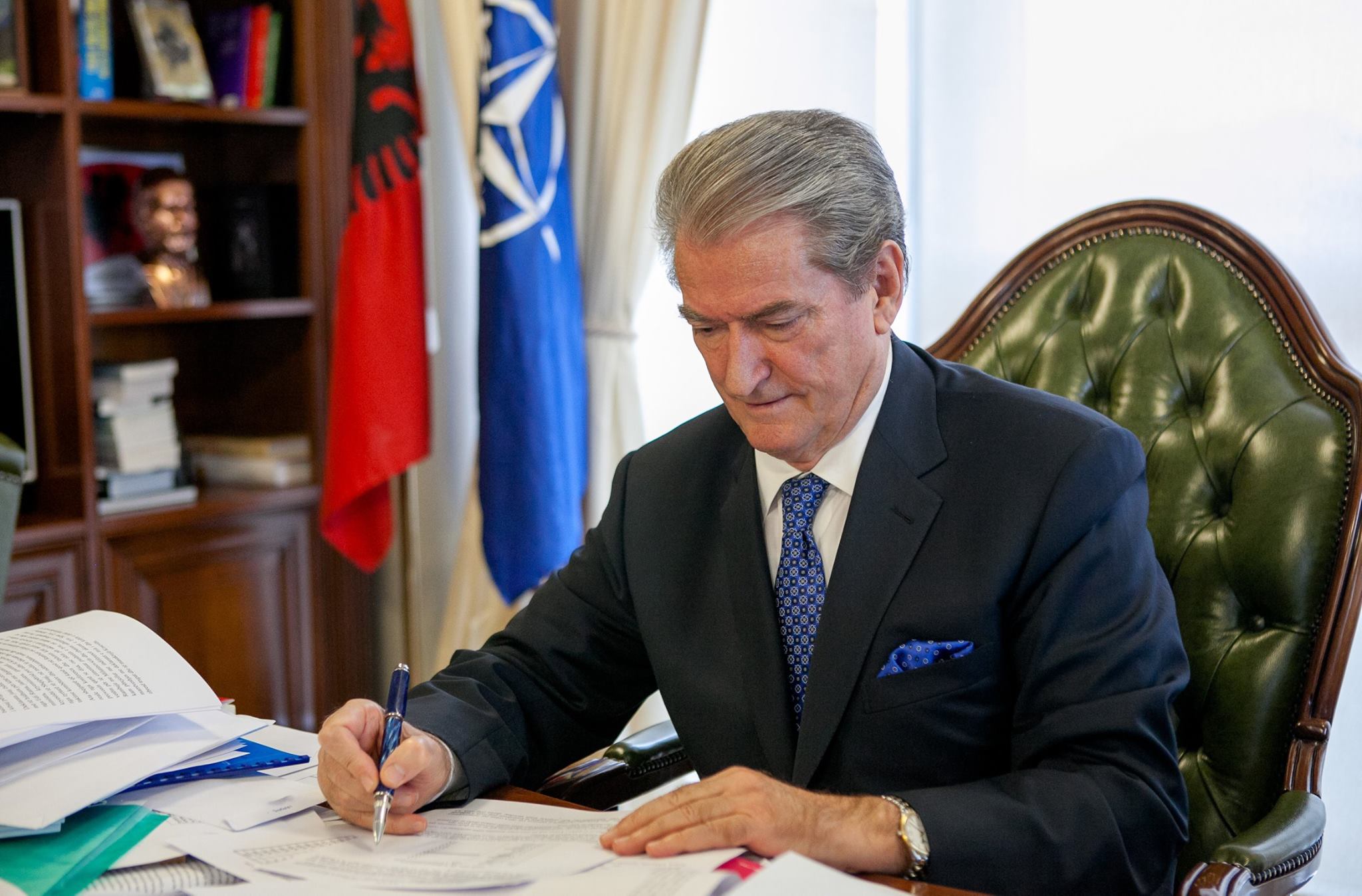 Sali Berisha: Fatos Klosi agjent i shërbimeve të huaja, autoritete kosovare të hetojnë veprimtarinë e tij kriminale