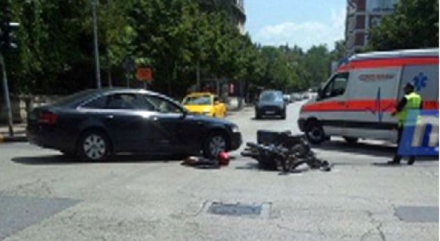 FOTO/ Aksidentohet tek “Libri Universitar” fulbollisti i njohur