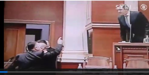 Sherr në Kuvend mes deputetit Dogjani dhe ministrit Beqja, ndërhyn Garda