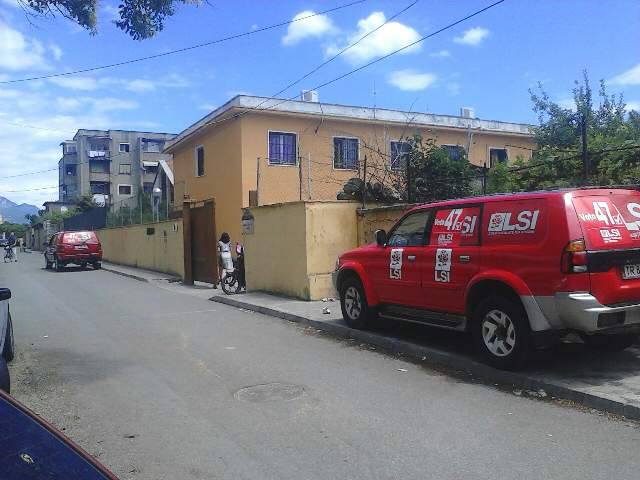 LSI tensionon rreth qendrave të votimit në Shkodër. Sherr dhe presion në zonat e Sarandës