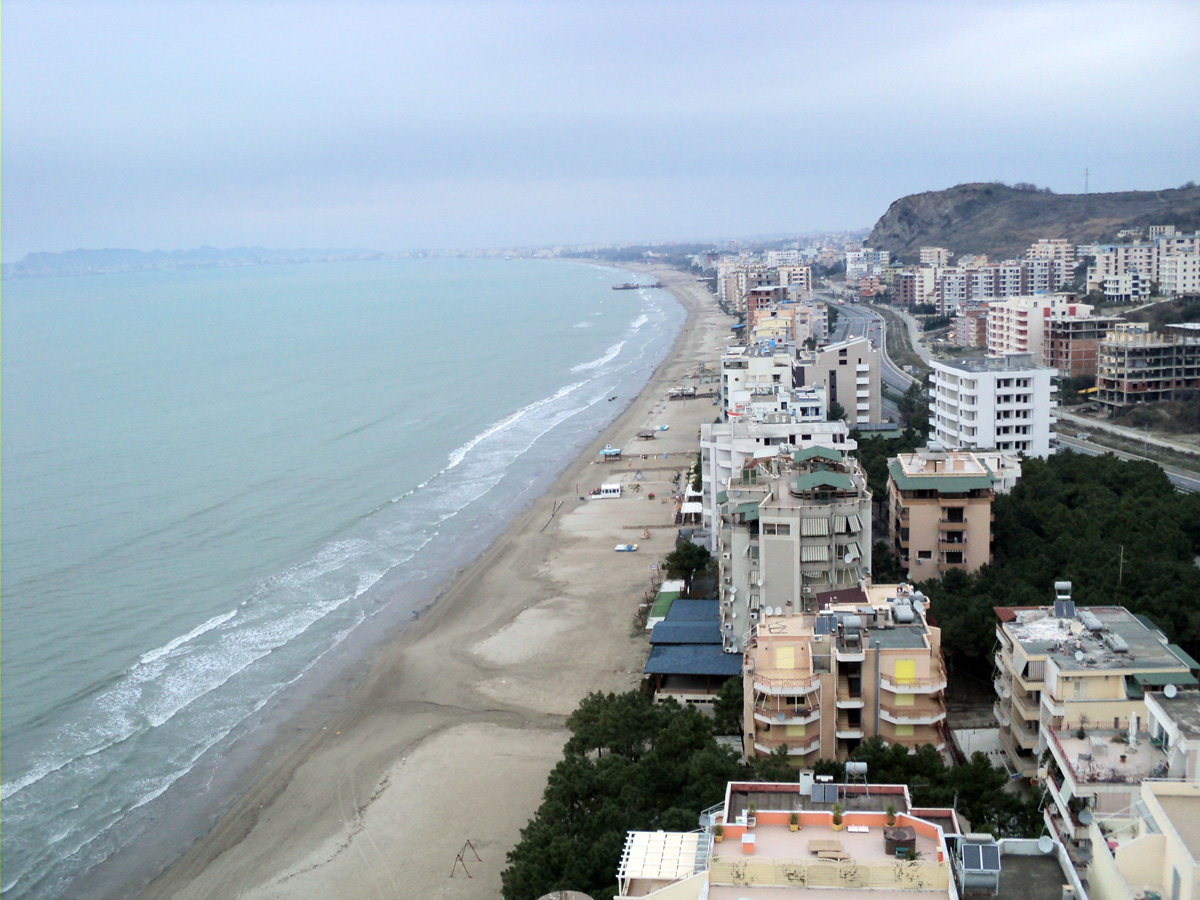 Durrës, konflikt me armë te “Shkëmbi i Kavajës”, arrestohet autori