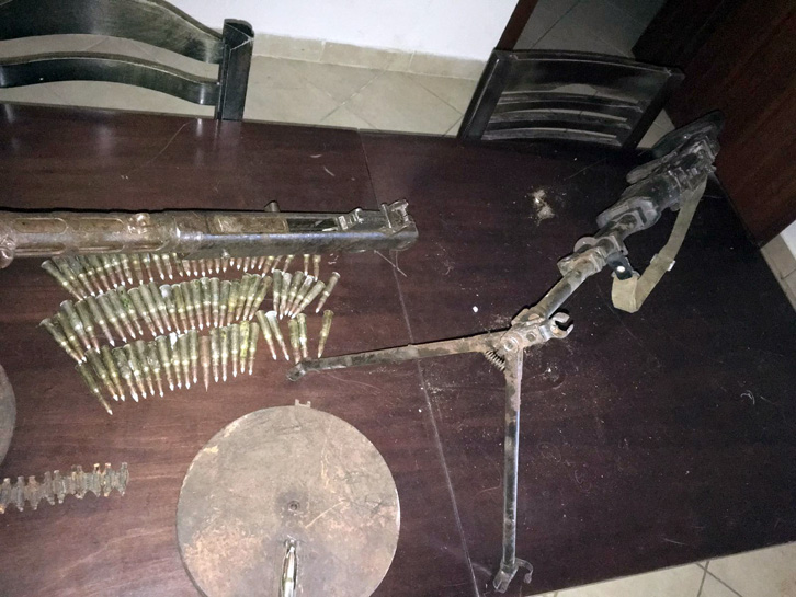 FOTO/ Shkodër, arrestohet 46-vjeçari, ju gjetën në shtëpi 3 mitraloza