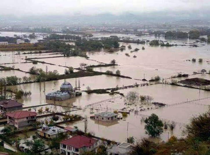 ZONAT PROBLEMATIKE/ Përmbytjet, Emergjencat Civile bëjnë panoramën e dëmeve dhe paralajmërojnë…!