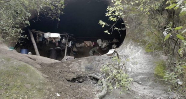 FOTO&VIDEO/ Kjo është jeta e njeriut që jeton prej 40 vitesh në shpellë