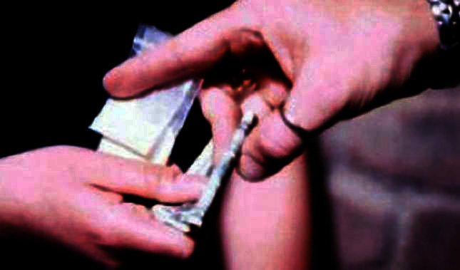 Tiranë, operacion antidrogë, në pranga 24 shpërndarës midis tyre 2 femra