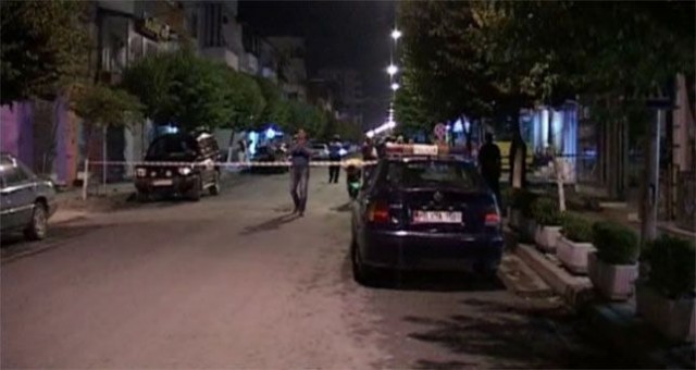 Eksploziv në Pukë, hidhet në erë makina e drejtorit