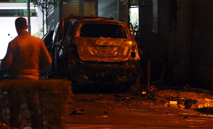 Pukë, hidhet në erë makina e drejtorit të spitalit