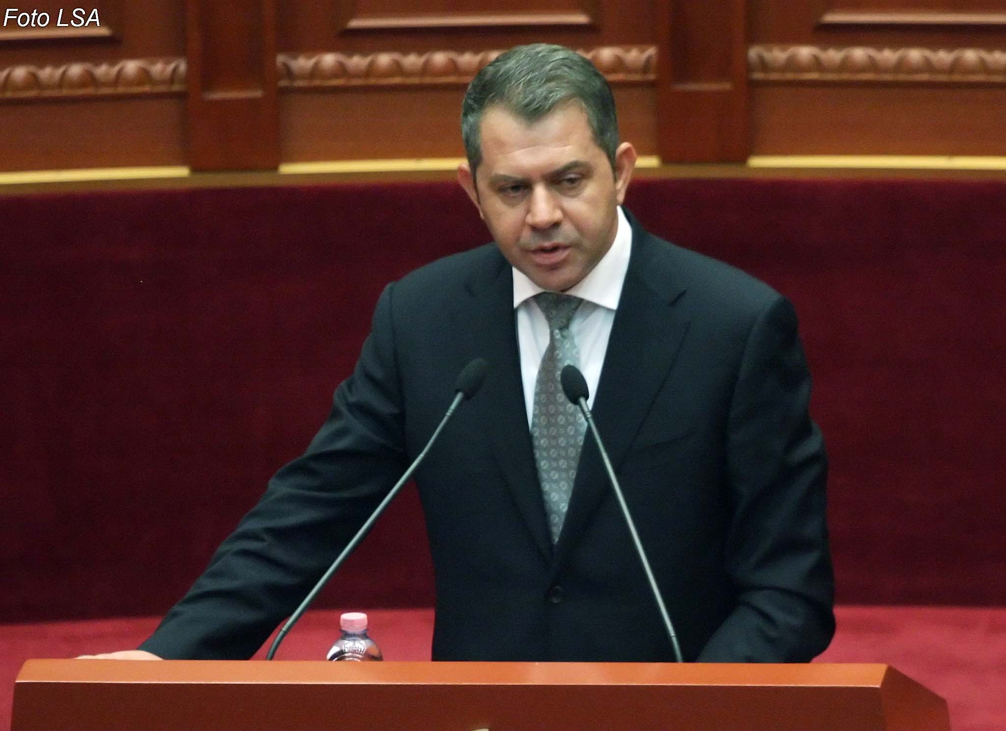 SKANDALI/ Debat mes Idrizit e Bushatit: Diplomati shqiptar merr pjese në konferencën e Vorioepirit