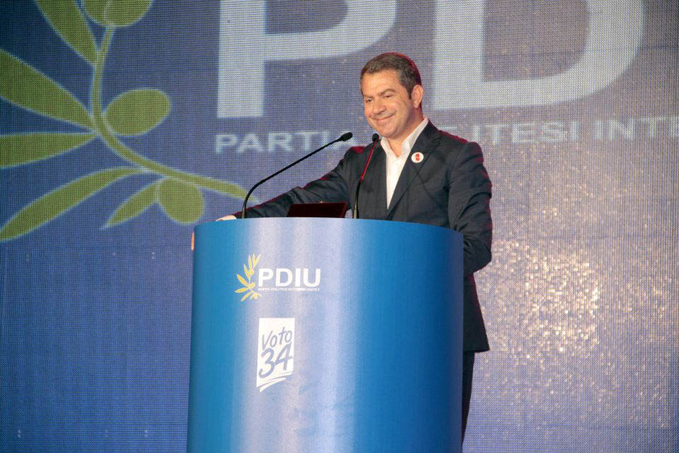 Idrizi kundër ministrit të Jashtëm grek për çështjen çame: Kotzis një provincial ballkanik – retorikë neonaziste në qendër të Tiranës