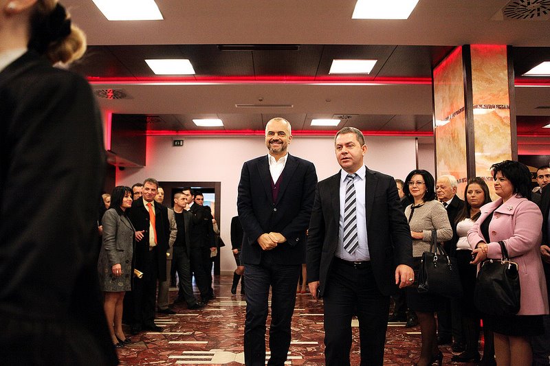 Koalicioni qeveritar drejt përcarjes, paralajmërimi i Idrizit