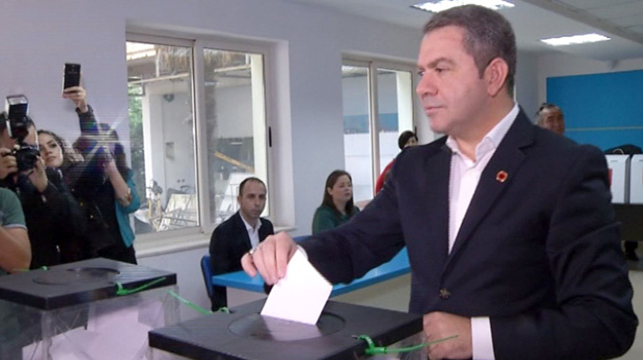 Shpëtim Idrizi rikonfirmohet në krye të PDIU-së