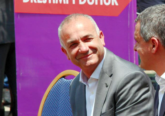 Deputeti i LSI “shpall në kërkim” kryebashkiakun e PS