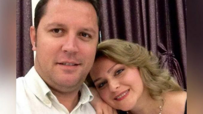 Çifti u pushua nga puna për një status në rrjetet sociale, flet gazetari: Ja kush dhe si na e komunikuan largimin