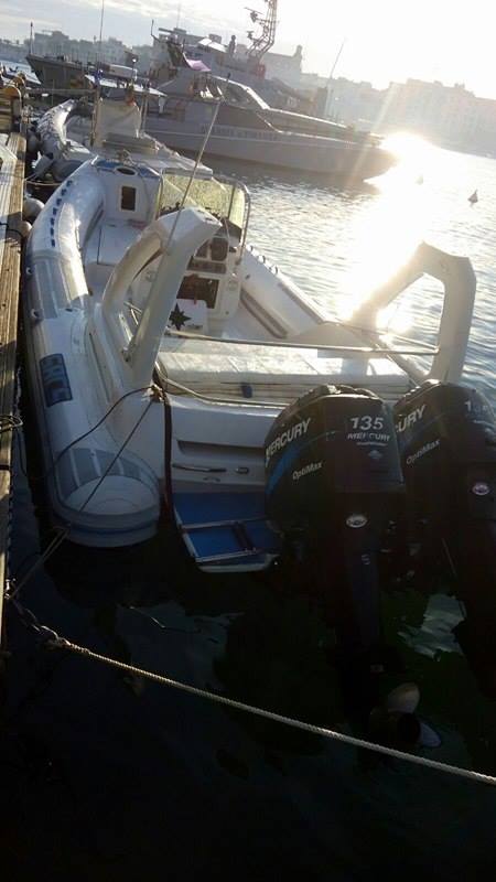 Dy polici ndjekin 4 orë në det skafin e trafikantëve italo-shqiptarë