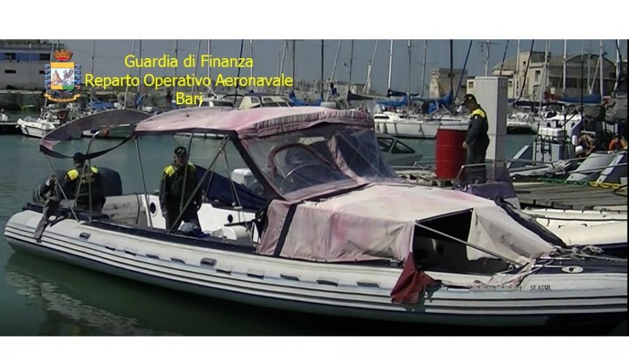 Itali, kapen 600kg kanabis, në pranga dy skafistë shqiptarë