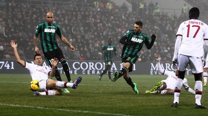 Tradhëtohet dy herë, Milani humbet, tifozi kthehet në shtëpi gjen gruan me një tjetër